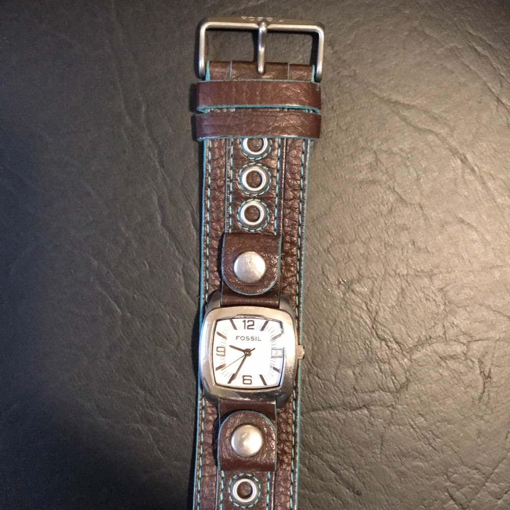 Leather fossil watch